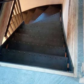 Treppe innen Schwarz - Caviezel Oscar - Schlosserei