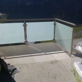 Geländer Stahl- Glas Balkon - Caviezel Oscar - Schlosserei